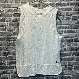 Under Armour‎ top